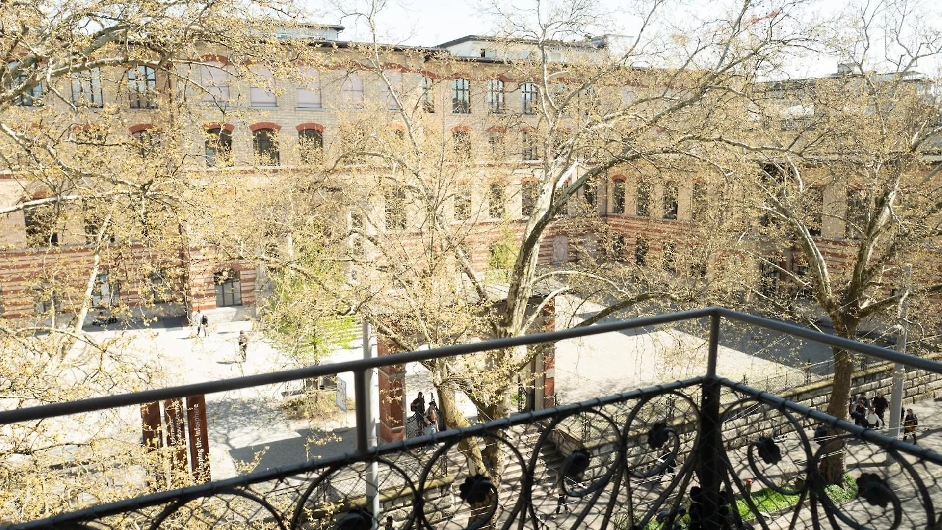 Rose Suite Zurych Apartament